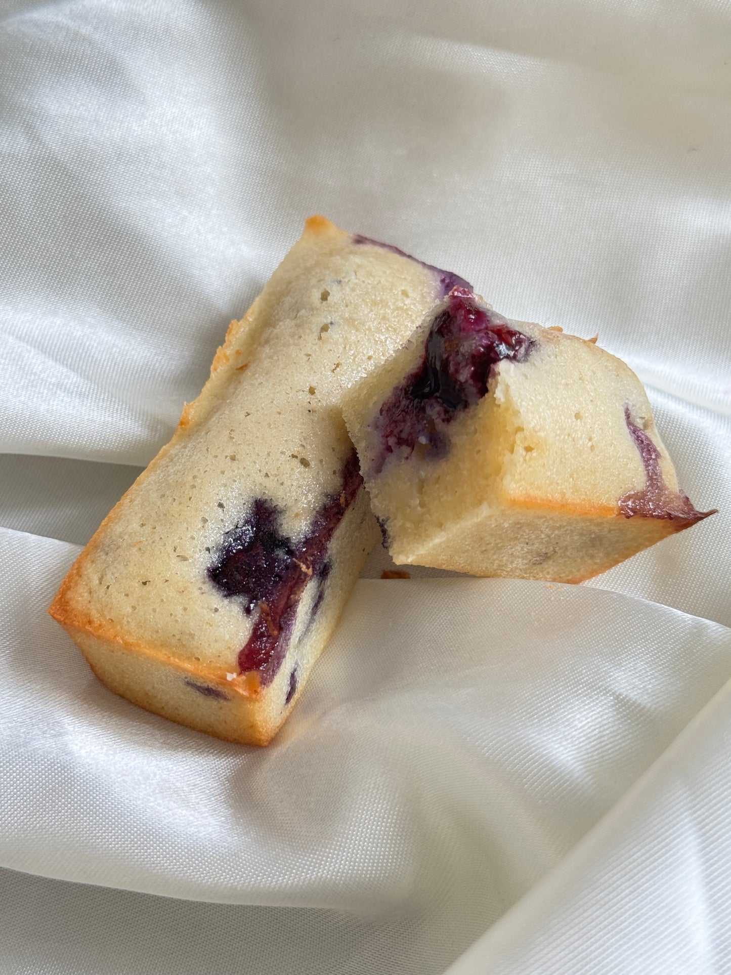 Financiers (Blueberries / Lime)