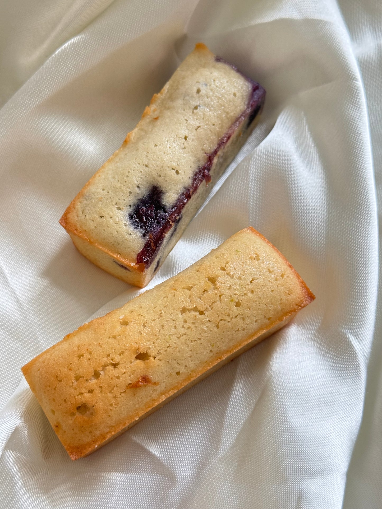 Financiers (Blueberries / Lime)
