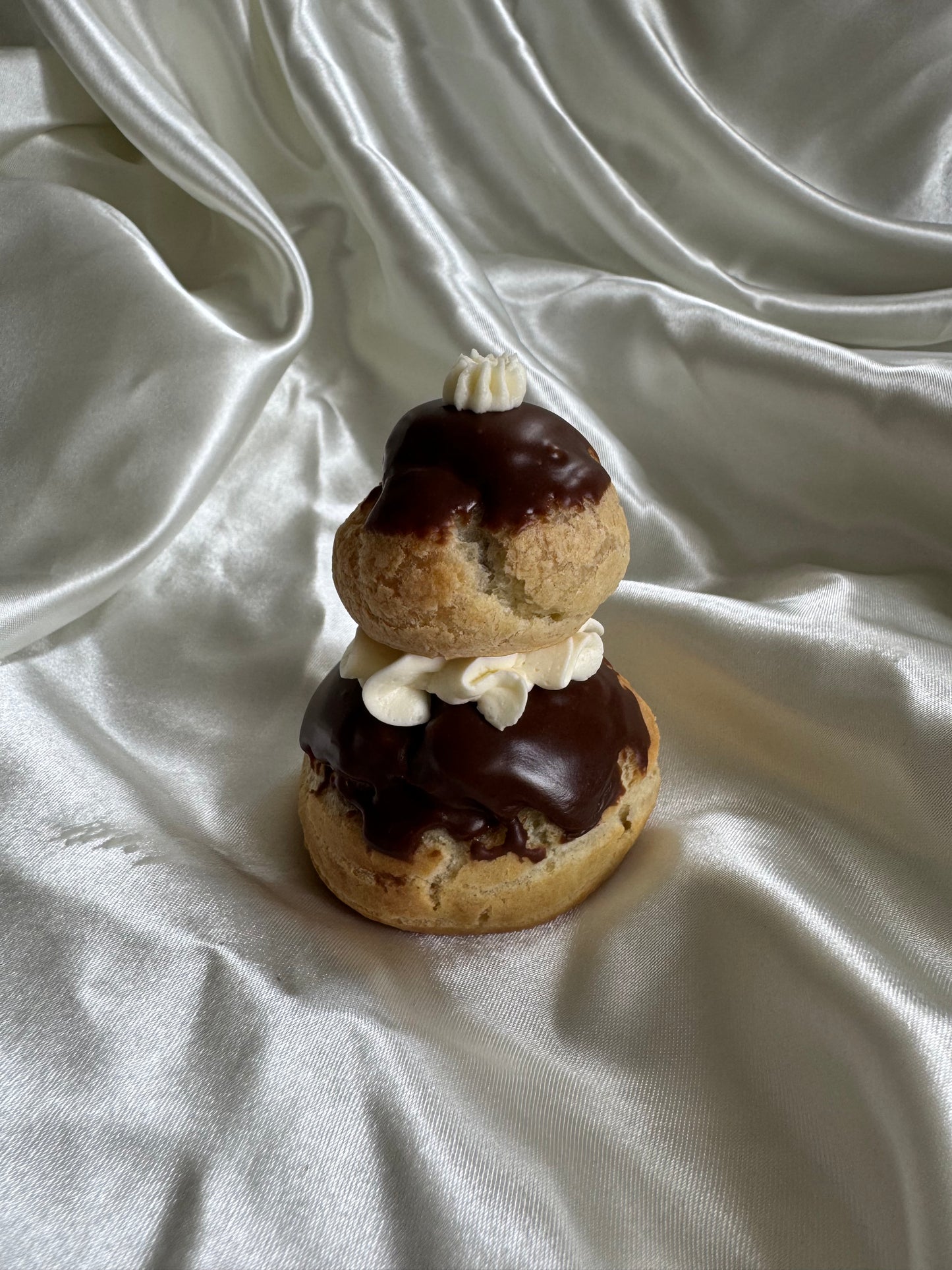 Religieuses (Chocolate or Coffee)