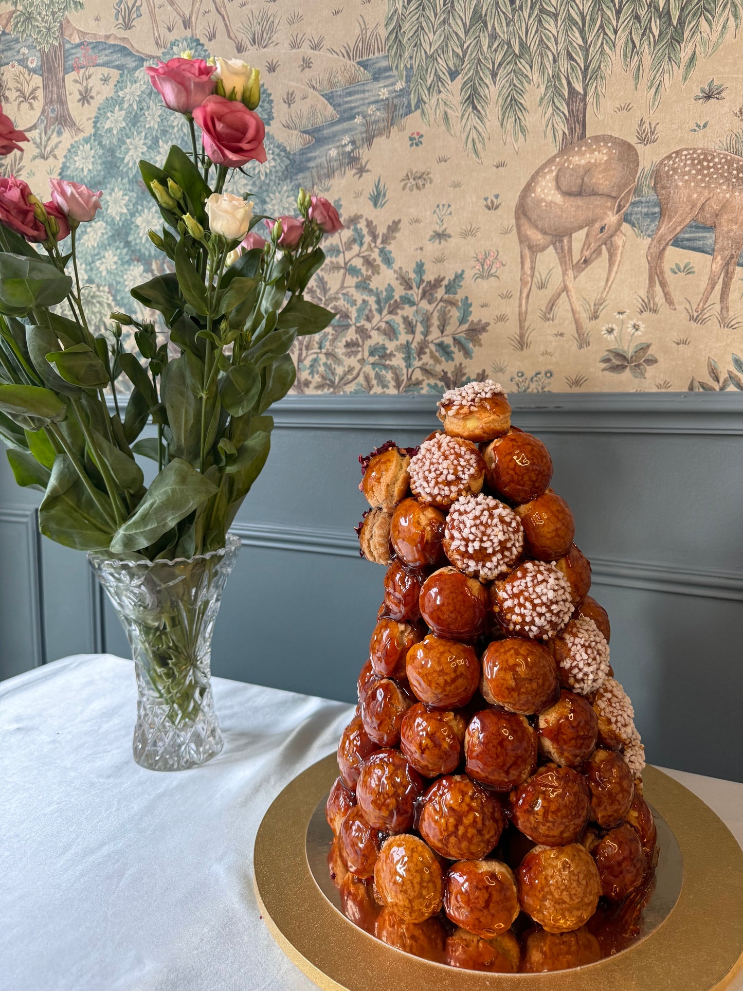 Croquembouche