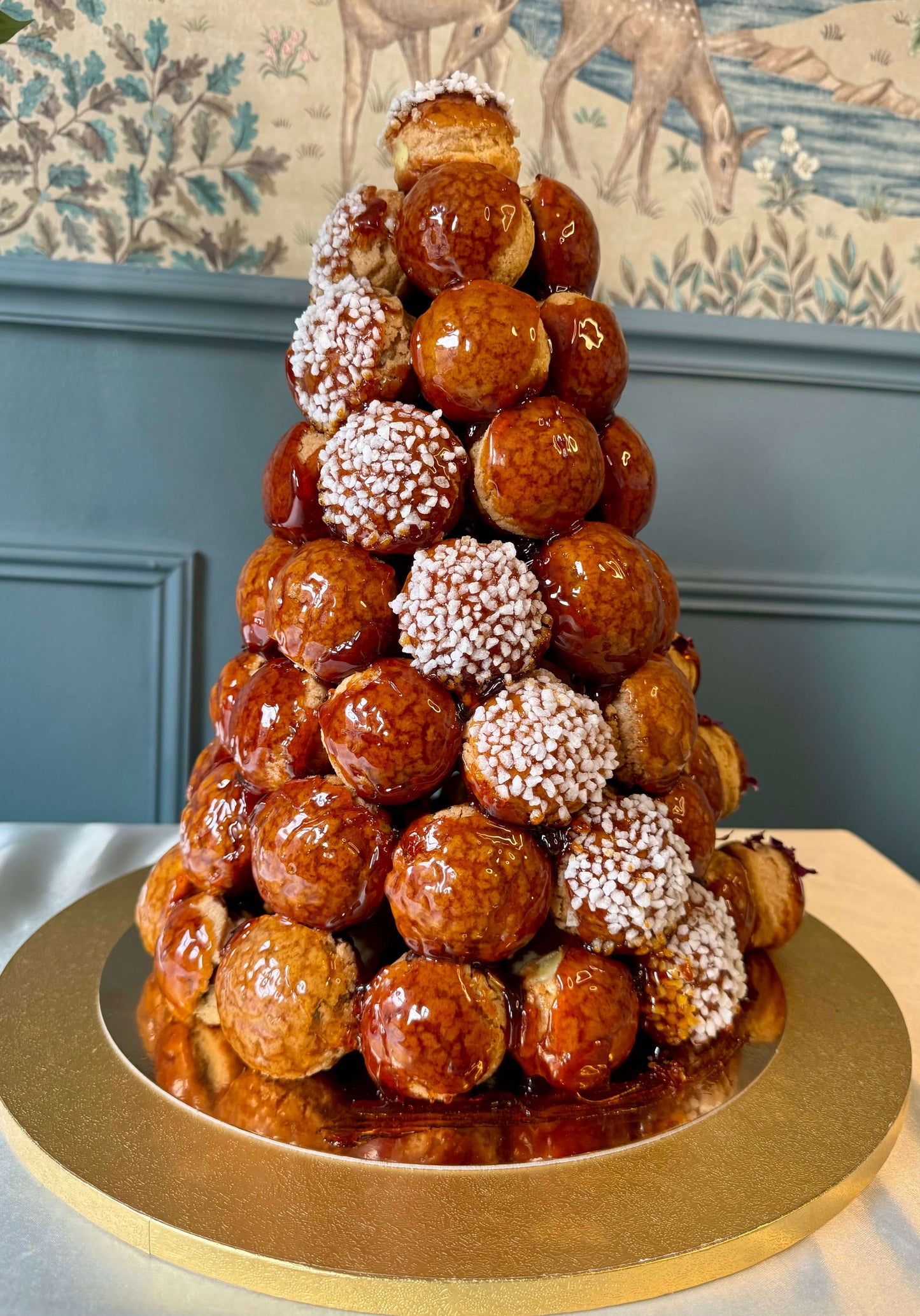 Croquembouche